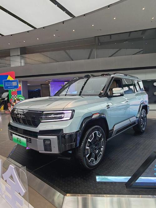 惠州28比亚迪方程豹硬派越野的爆款，英菲尼迪35周年与你共成长